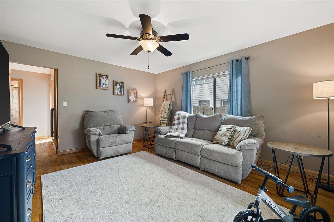 3610 S 19th St Milwaukee, WI 53221 - Thumbnail 3