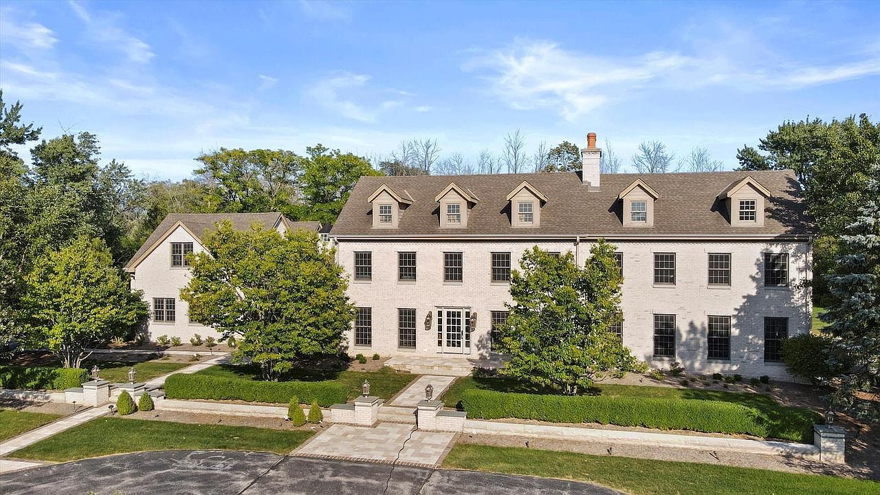 10060 N Range Line Rd Mequon, WI 53092 - Thumbnail 3