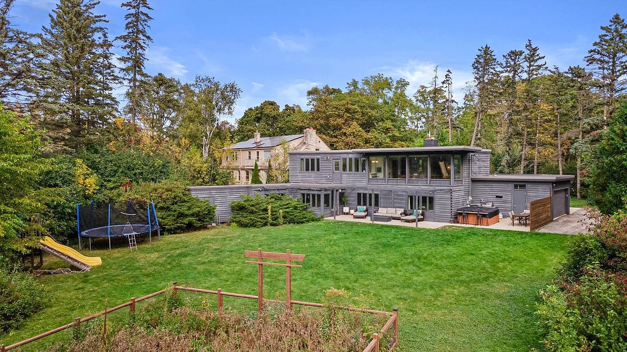 6465 N Santa Monica Blvd Fox Pt, WI 53217 - Thumbnail 3