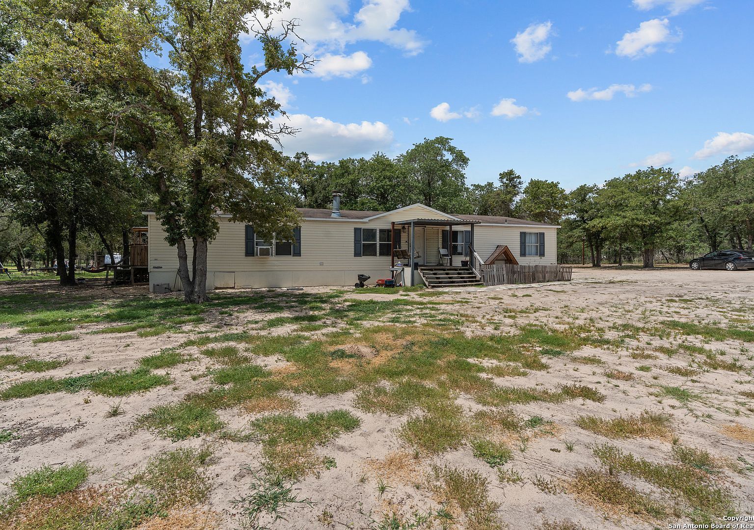 129 Kothmann Rd La Vernia, TX 78121 - Thumbnail 3