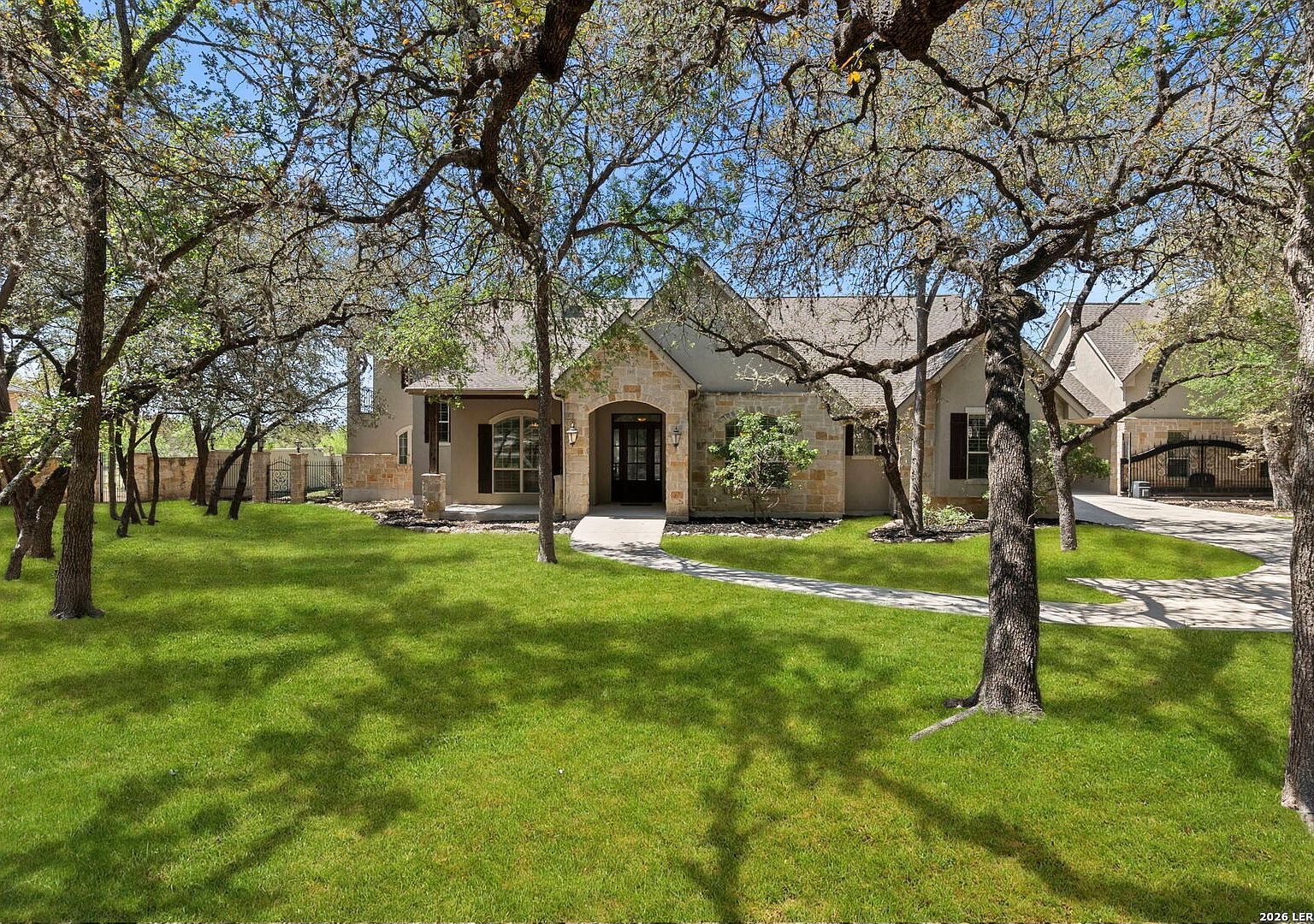 8518 Wild Trce Garden Ridge, TX 78266 - Thumbnail 3