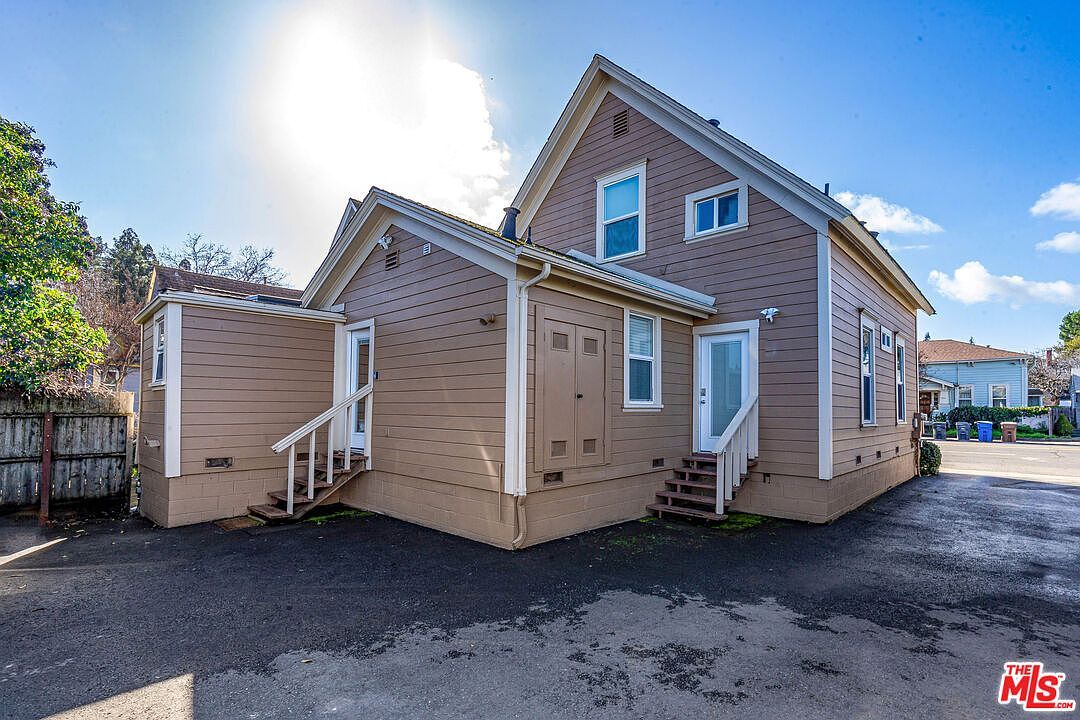 1532 Jefferson St Napa, CA 94559 - Thumbnail 3
