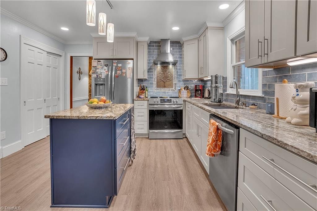 309 Elam Ave Ramseur, NC 27316 - Thumbnail 3