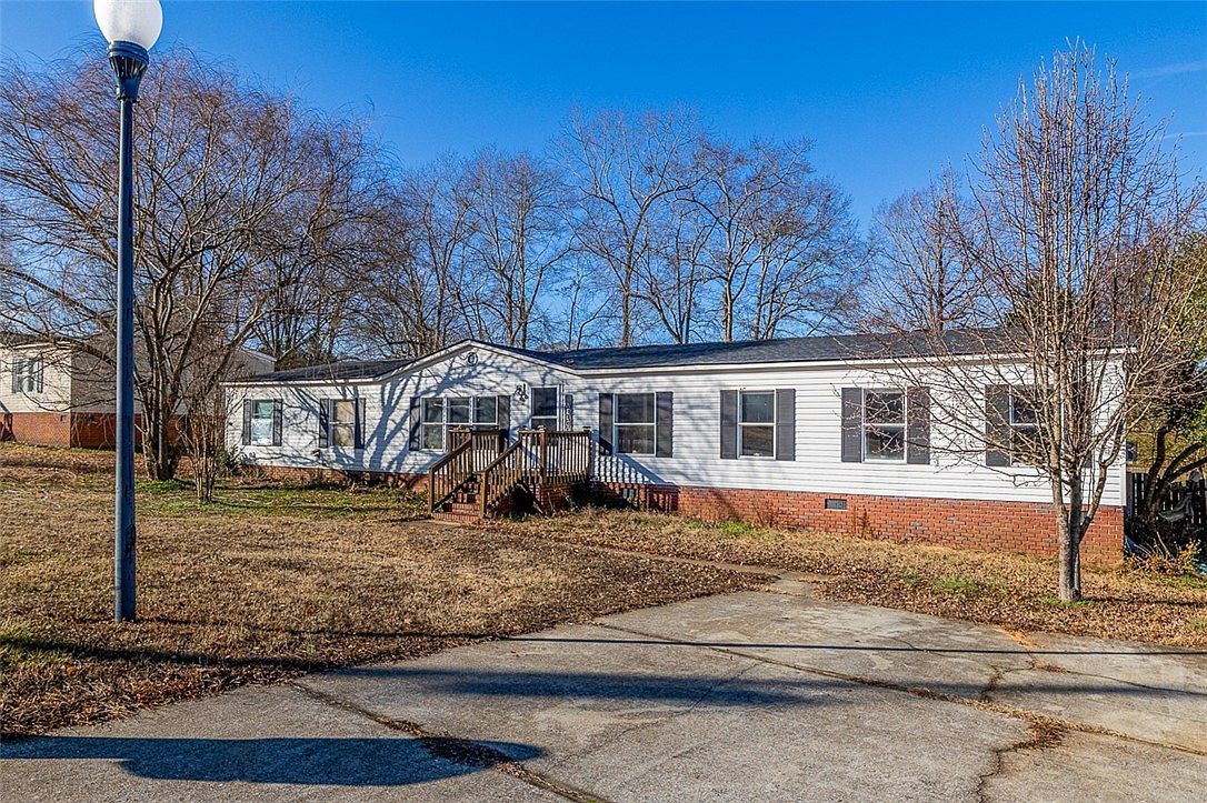 477 Thomason Rd Fountain Inn, SC 29644 - Thumbnail 3