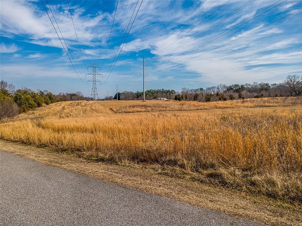 2448 Locust Hill Rd Taylors, SC 29687 - Thumbnail 3