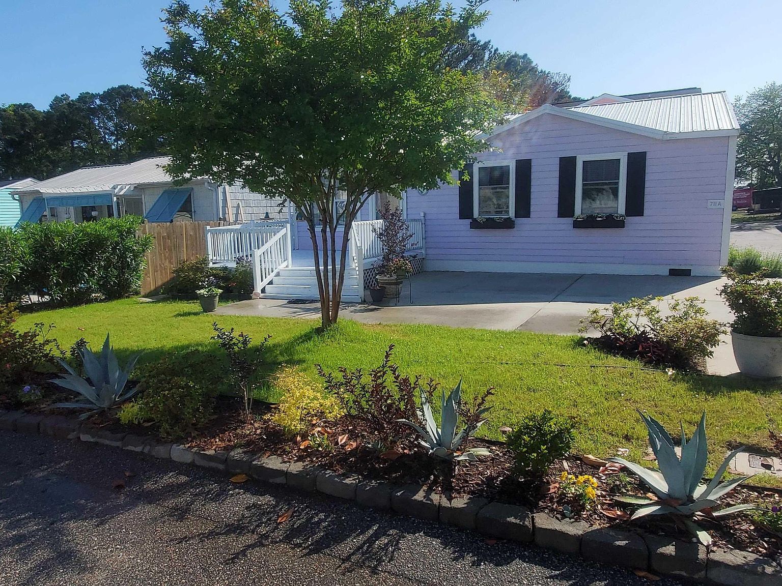 711A 3rd Ave S North Myrtle Beach, SC 29582 - Thumbnail 3