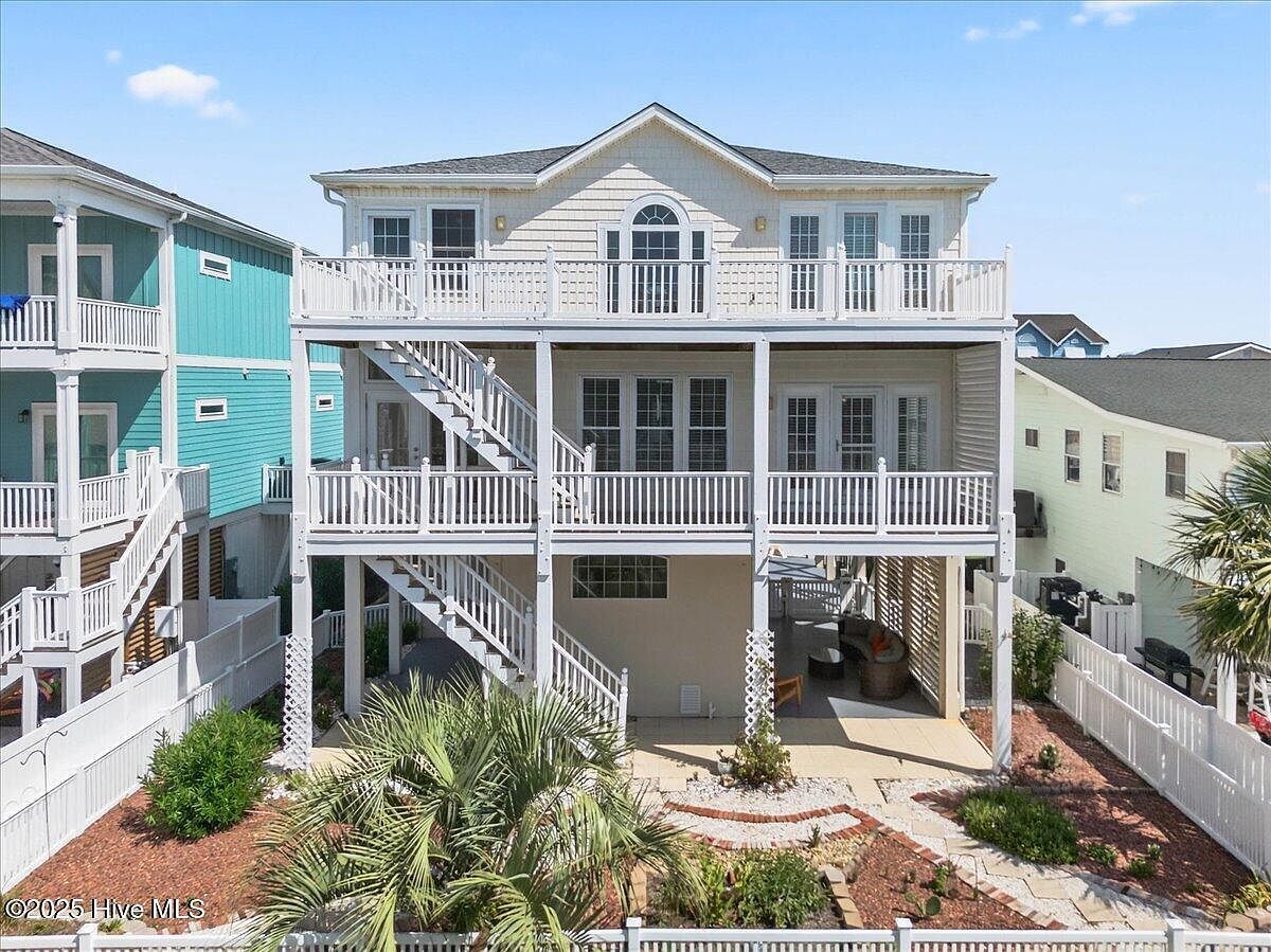 114 E 2nd St Ocean Isle Beach, NC 28469 - Thumbnail 3