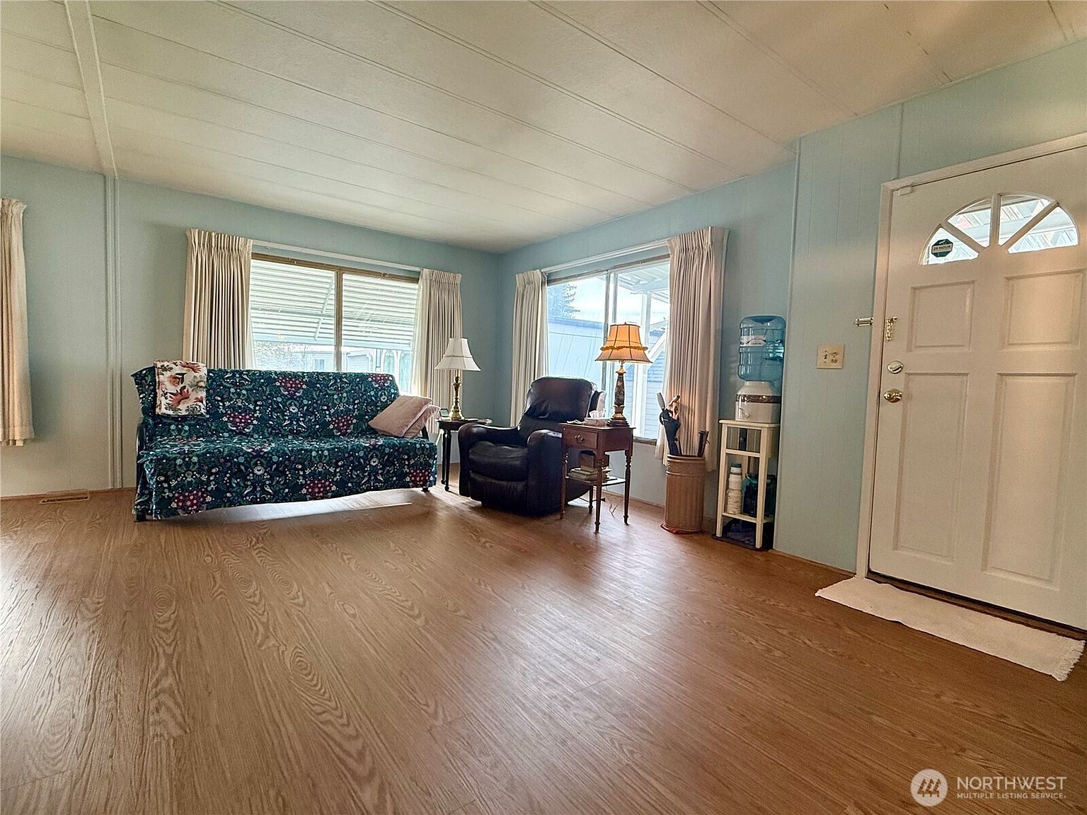 11622 Silver Lake Rd TRAILER 55 Everett, WA 98208 - Thumbnail 3