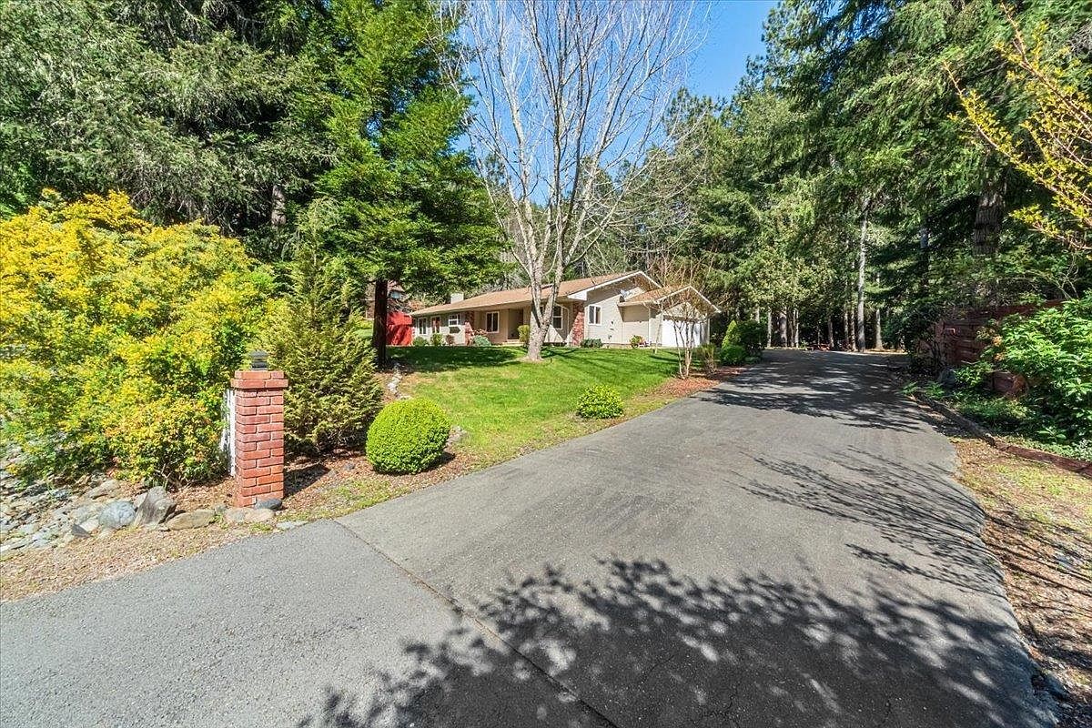 165 Jedediah Way Crescent City, CA 95531 - Thumbnail 3