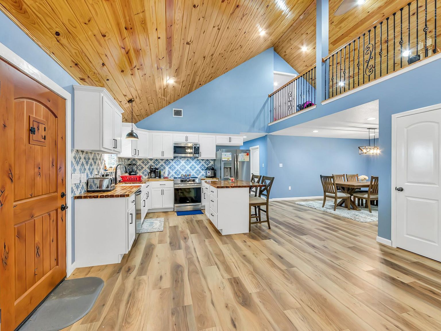 4214 Cross Cut Cleveland, TX 77328 - Thumbnail 3