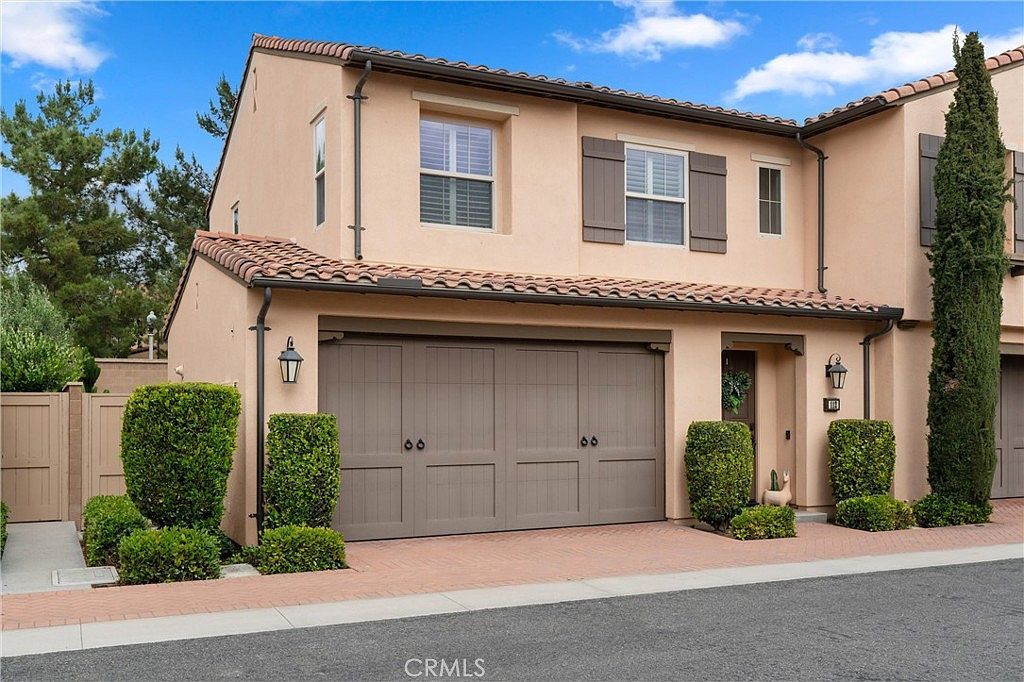 112 Gemstone Irvine, CA 92620 - Thumbnail 3