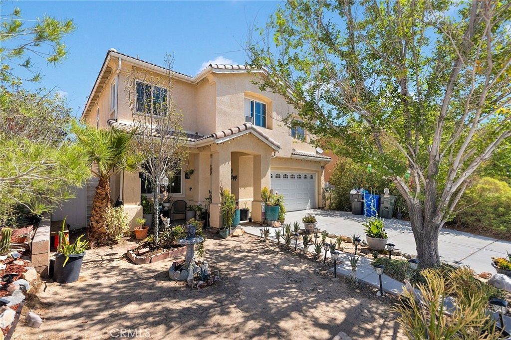 15668 Deep Canyon Ln Victorville, CA 92394 - Thumbnail 3