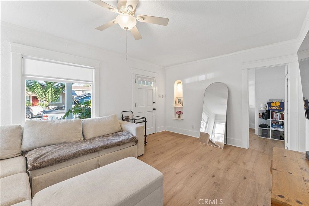 1724 E 8th St Long Beach, CA 90813 - Thumbnail 3