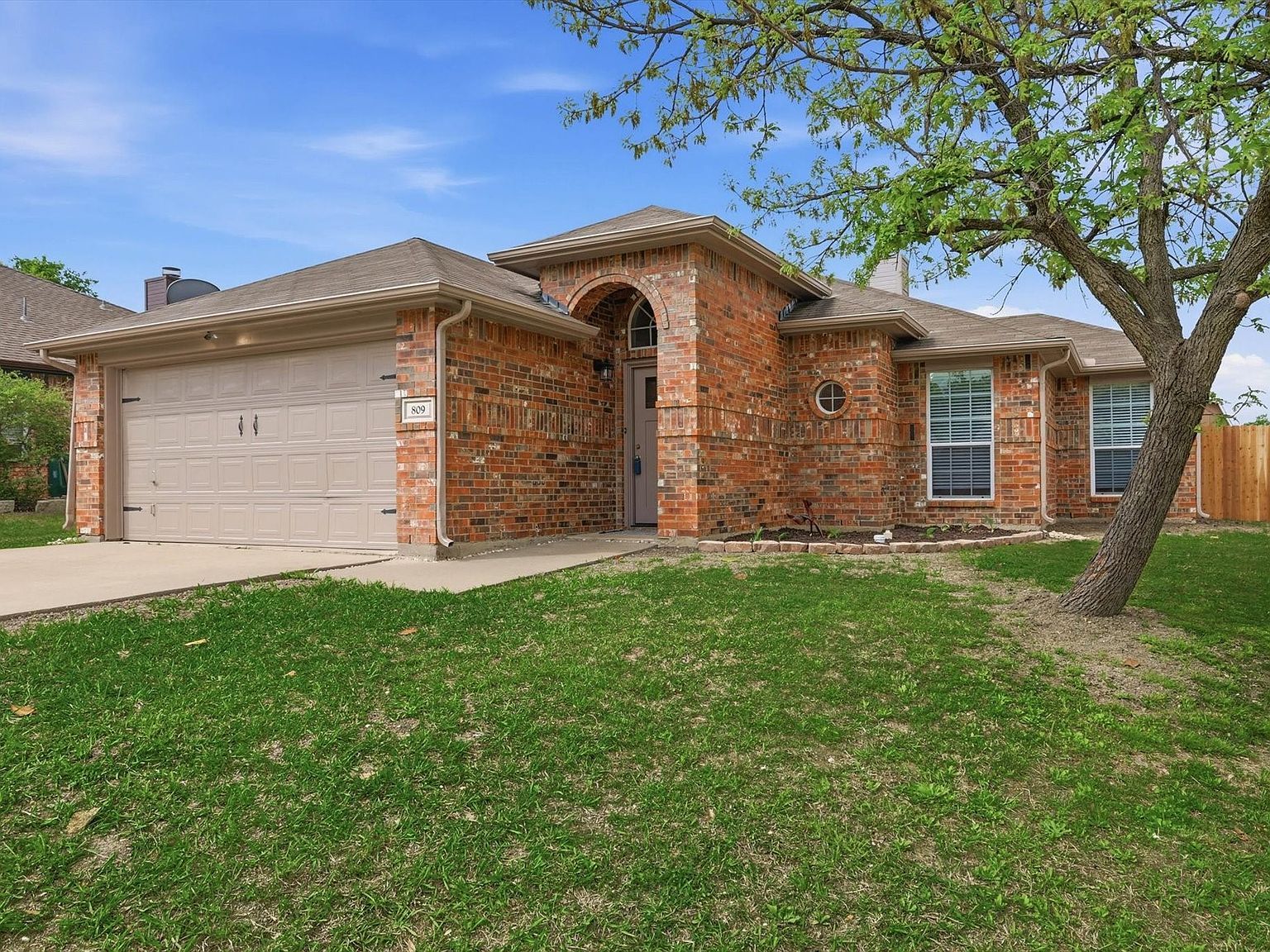 809 Mr Haney Dr Midlothian, TX 76065 - Thumbnail 3