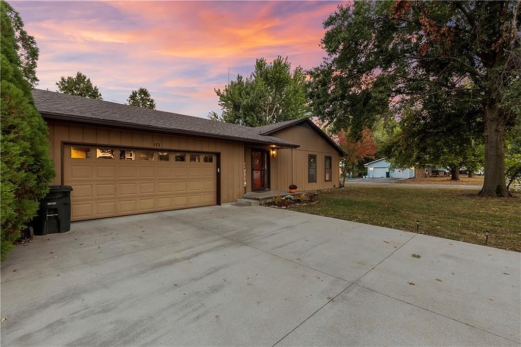 113 E Hardin Dr Nevada, MO 64772 - Thumbnail 3