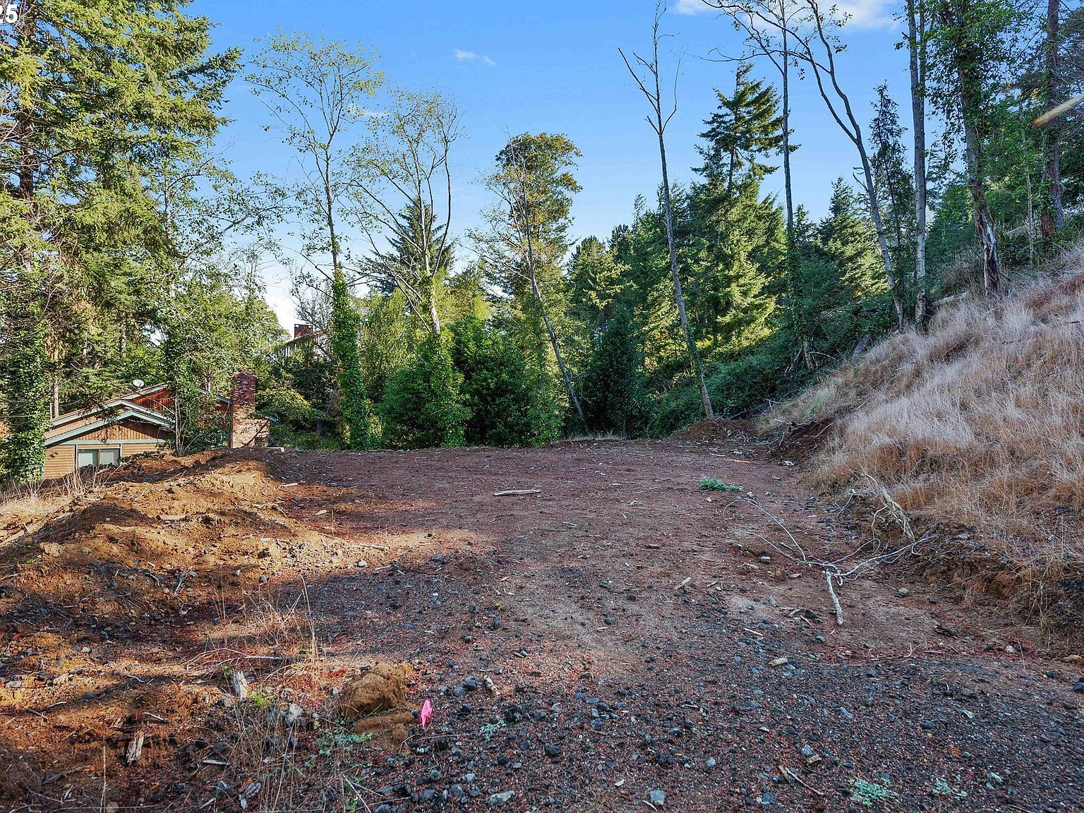 2253 Pony Creek Rd North Bend, OR 97459 - Thumbnail 3