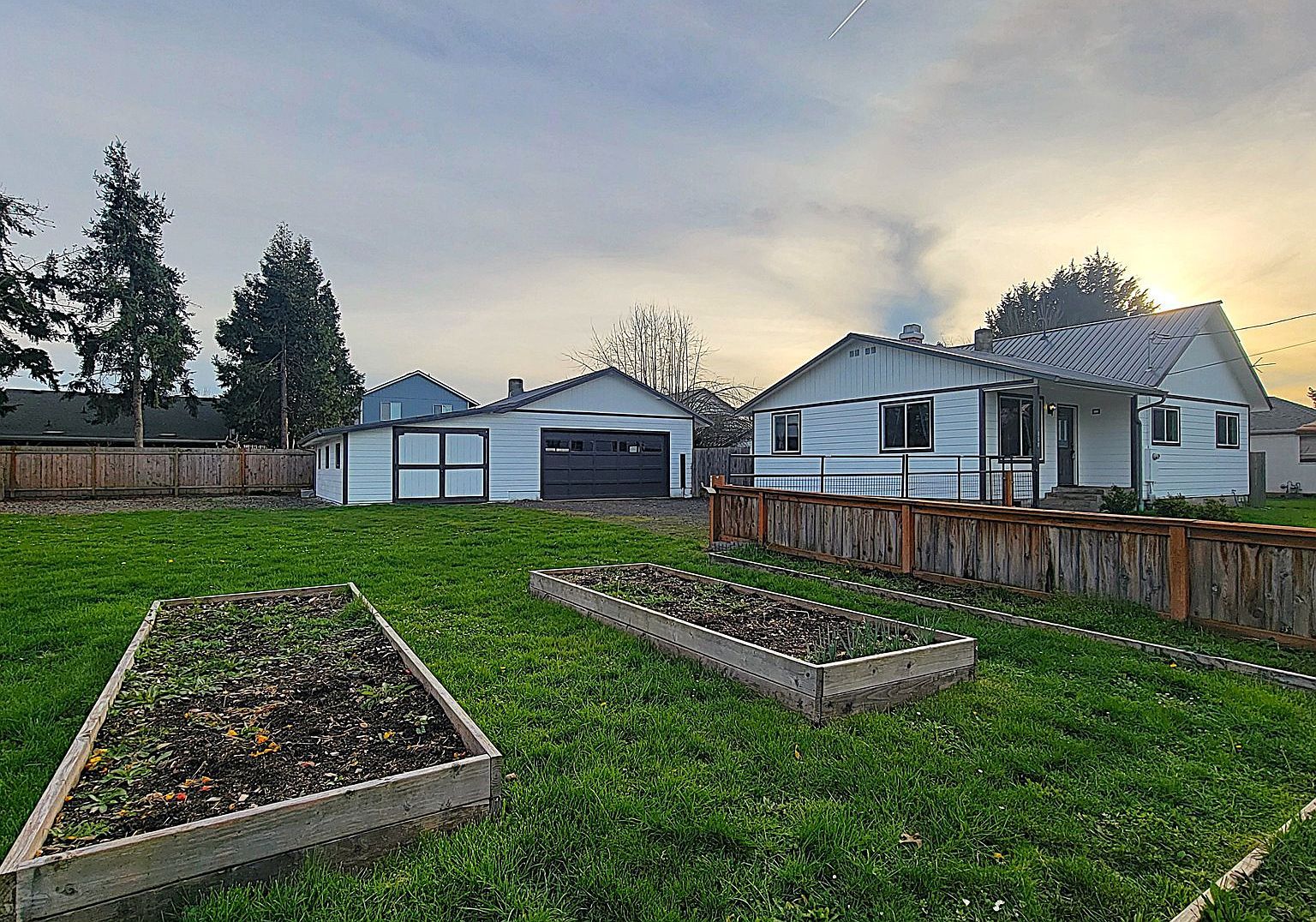 800 Territorial St Harrisburg, OR 97446 - Thumbnail 3