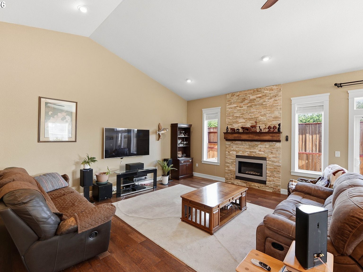 1400 Holloway Mews Coos Bay, OR 97420 - Thumbnail 3