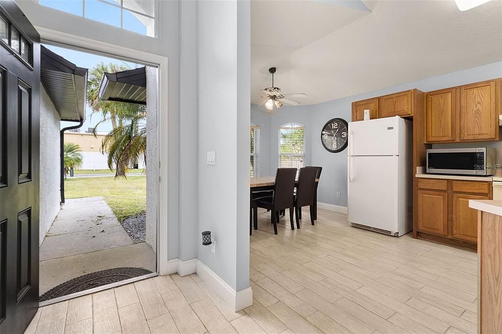 1002 Courtland St Orlando, FL 32804 - Thumbnail 3