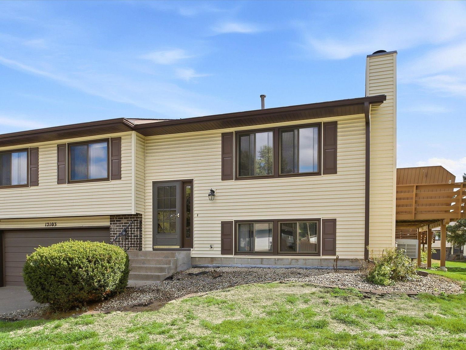 12103 Oak Park Blvd NE Blaine, MN 55434 - Thumbnail 3