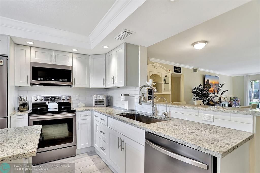 2004 Granada Dr APT J1 Coconut Creek, FL 33066 - Thumbnail 3