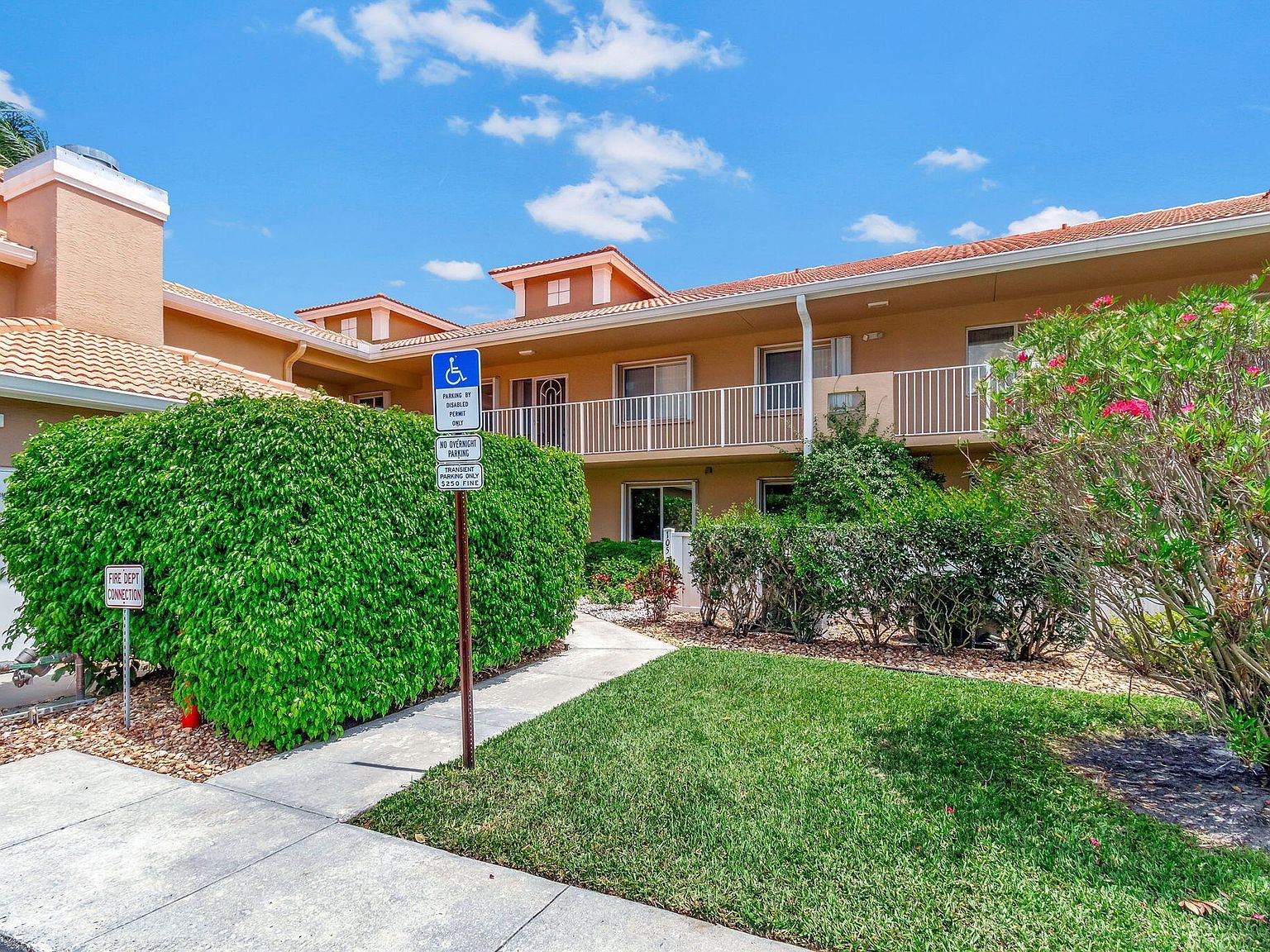 5876 Regal Glen Dr APT 105 Boynton Beach, FL 33437 - Thumbnail 3
