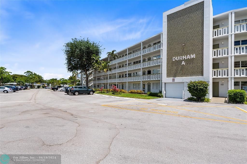 2017 Durham Cir #2017-A Deerfield Beach, FL 33442 - Thumbnail 3