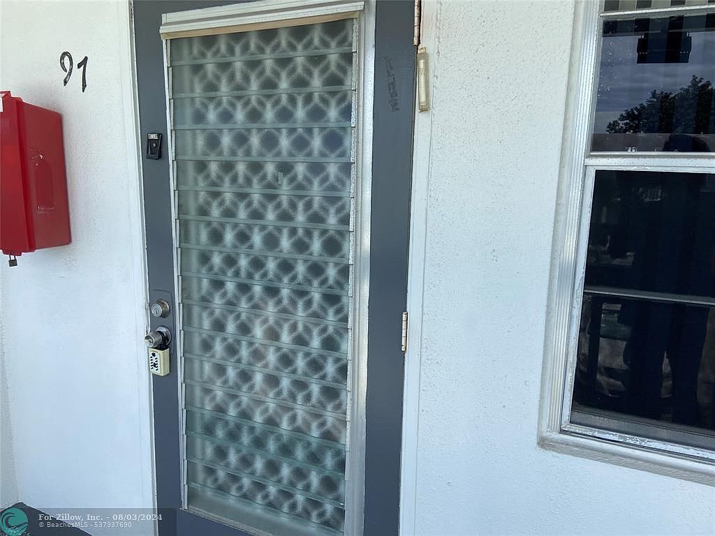 97 Oakridge Cir #97-H Deerfield Beach, FL 33442 - Thumbnail 3