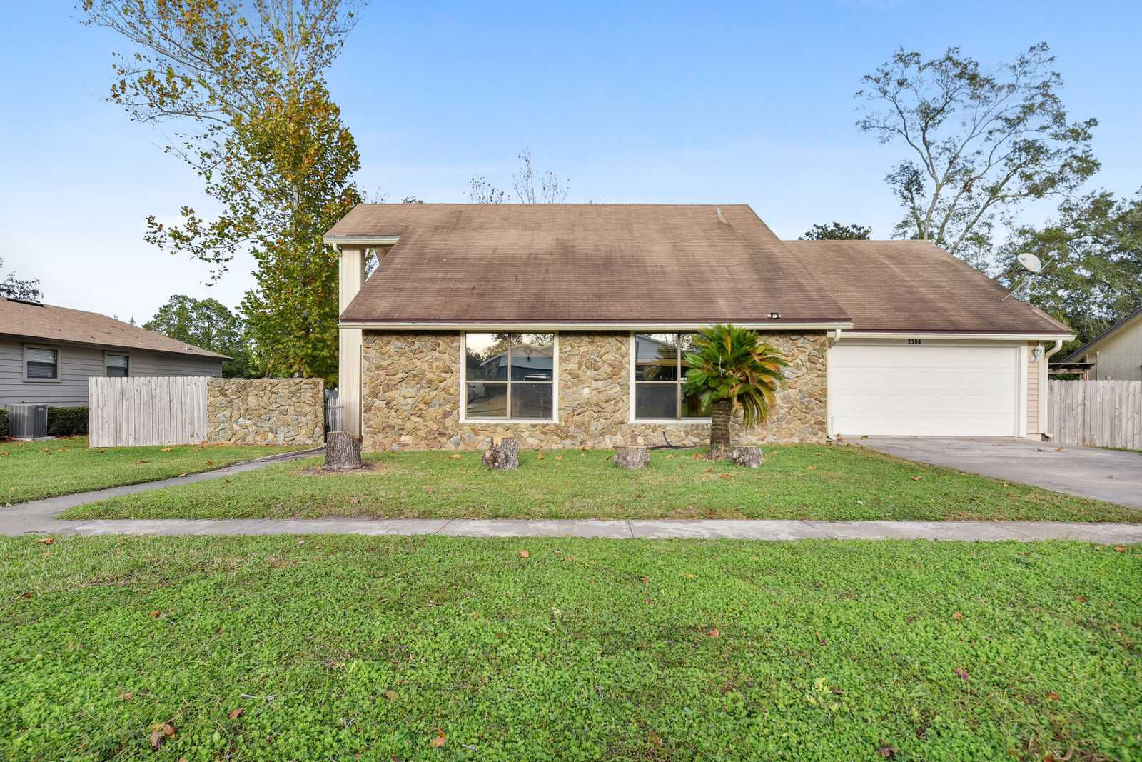 2304 Stonebridge Drive, Orange Park, FL, 32065 - Thumbnail 3