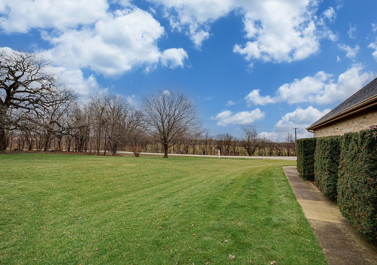 29W220 Oak Knoll Rd West Chicago, IL 60185 - Thumbnail 3