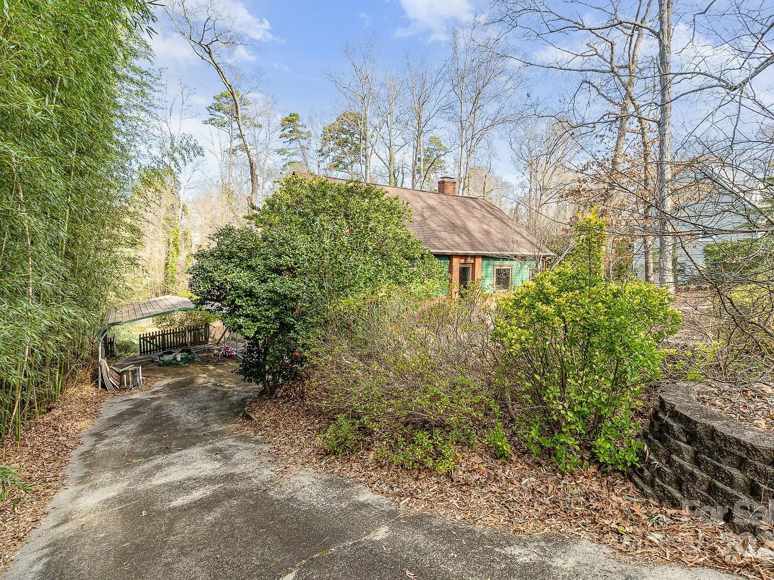 335 Summit Ct SE Concord, NC 28025 - Thumbnail 3