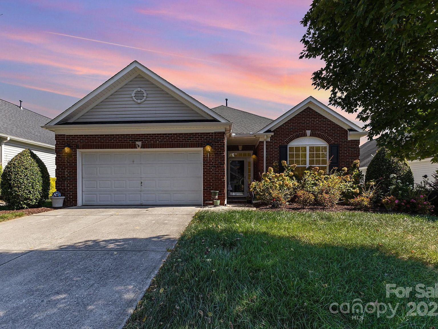 881 Platinum Dr Fort Mill, SC 29708 - Thumbnail 3