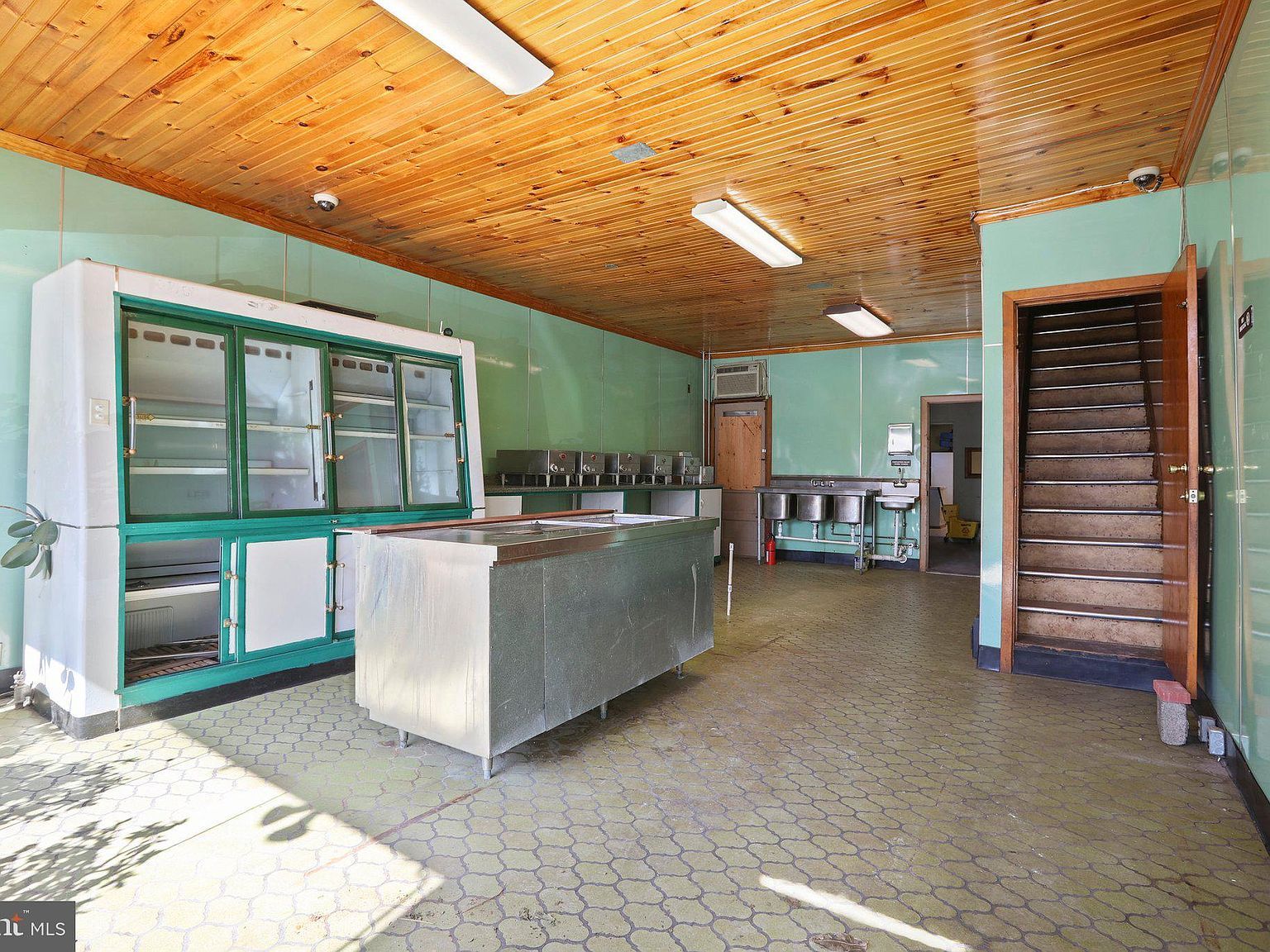 122 Butler St Trenton, NJ 08611 - Thumbnail 3