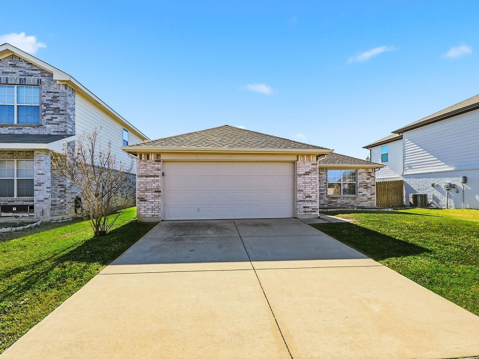 2112 Valley Forge Trl Fort Worth, TX 76177 - Thumbnail 3