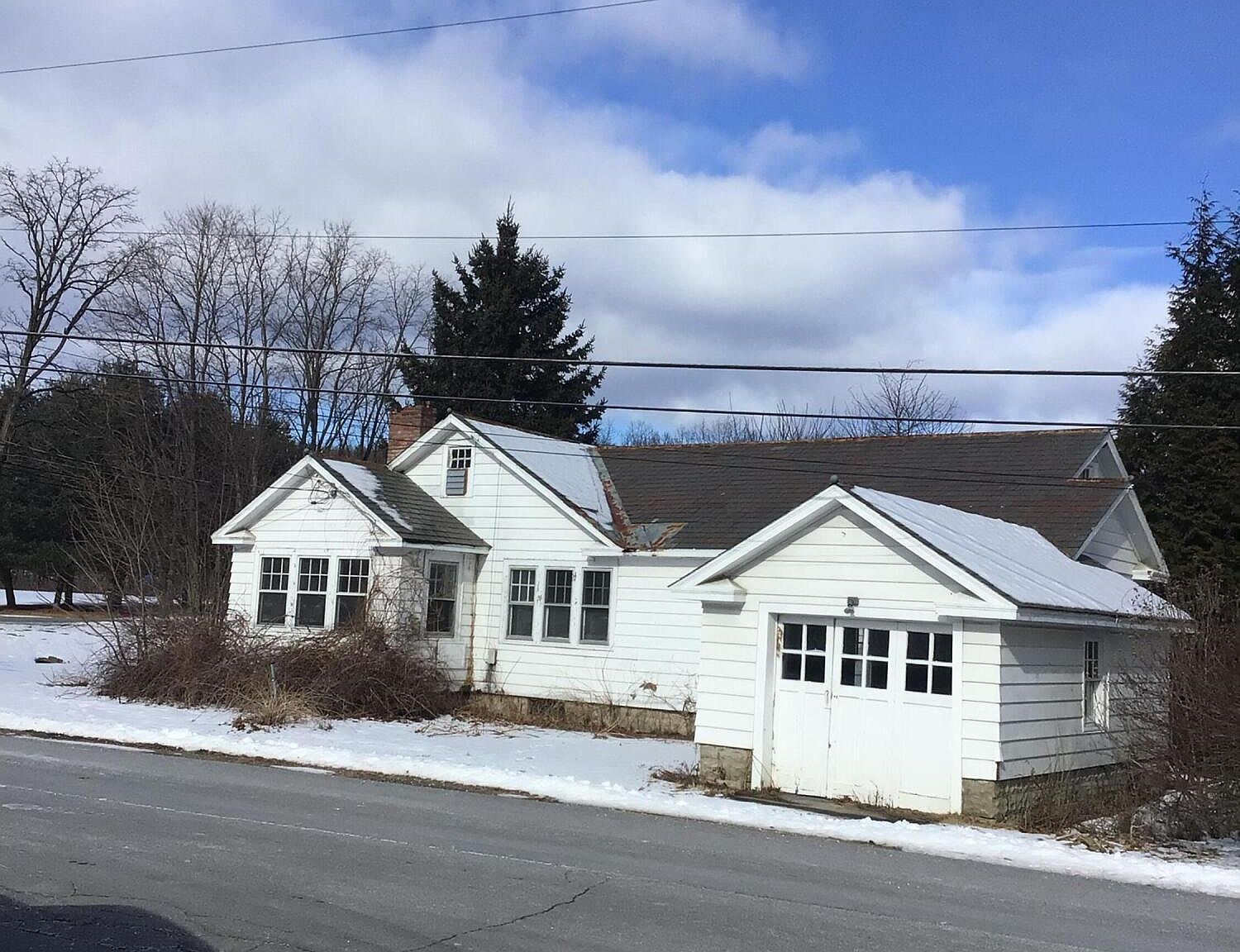 542 Maple Ave Saratoga Springs, NY 12866 - Thumbnail 3