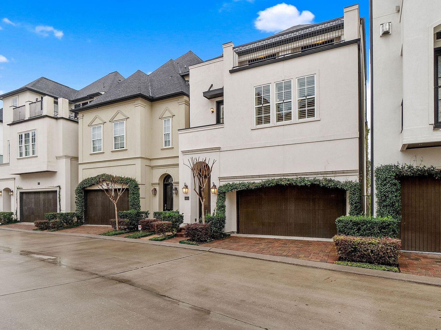 1811 Upland Lakes Houston, TX 77043 - Thumbnail 3