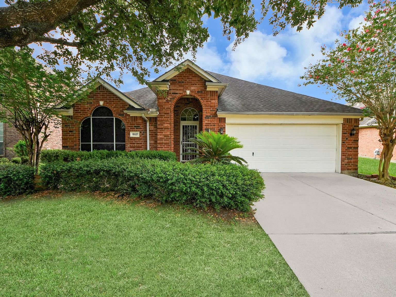 19527 Winding Canyon Ln Katy, TX 77449 - Thumbnail 3