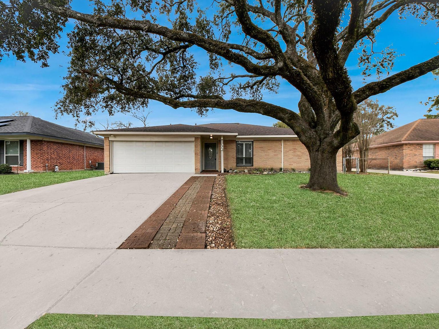 5838 Silver Forest Dr Houston, TX 77092 - Thumbnail 3