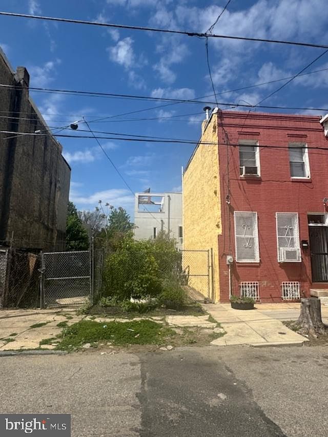 1826 N Marshall St Philadelphia, PA 19122 - Thumbnail 3