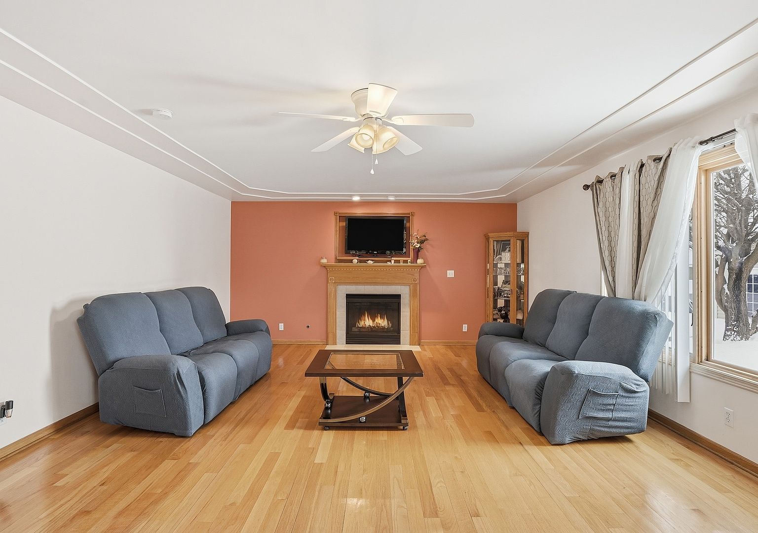 1347 Rainbow Cir Manteno, IL 60950 - Thumbnail 3