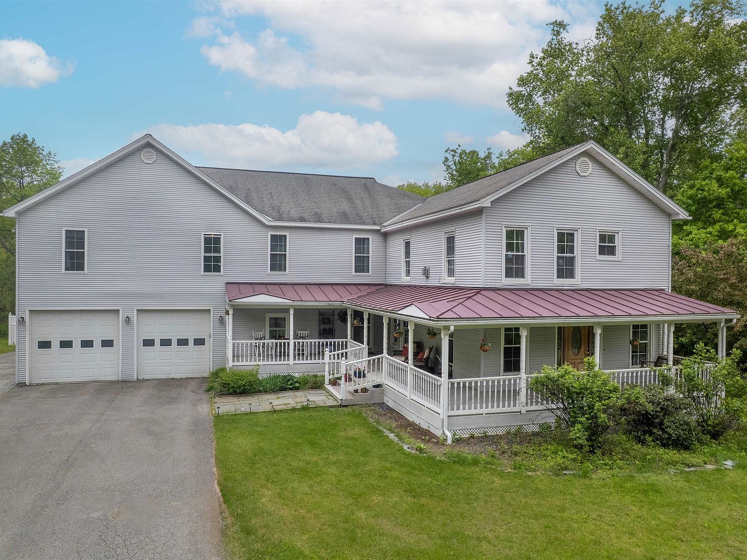 1851 York Street Ext Poultney, VT 05764 - Thumbnail 3