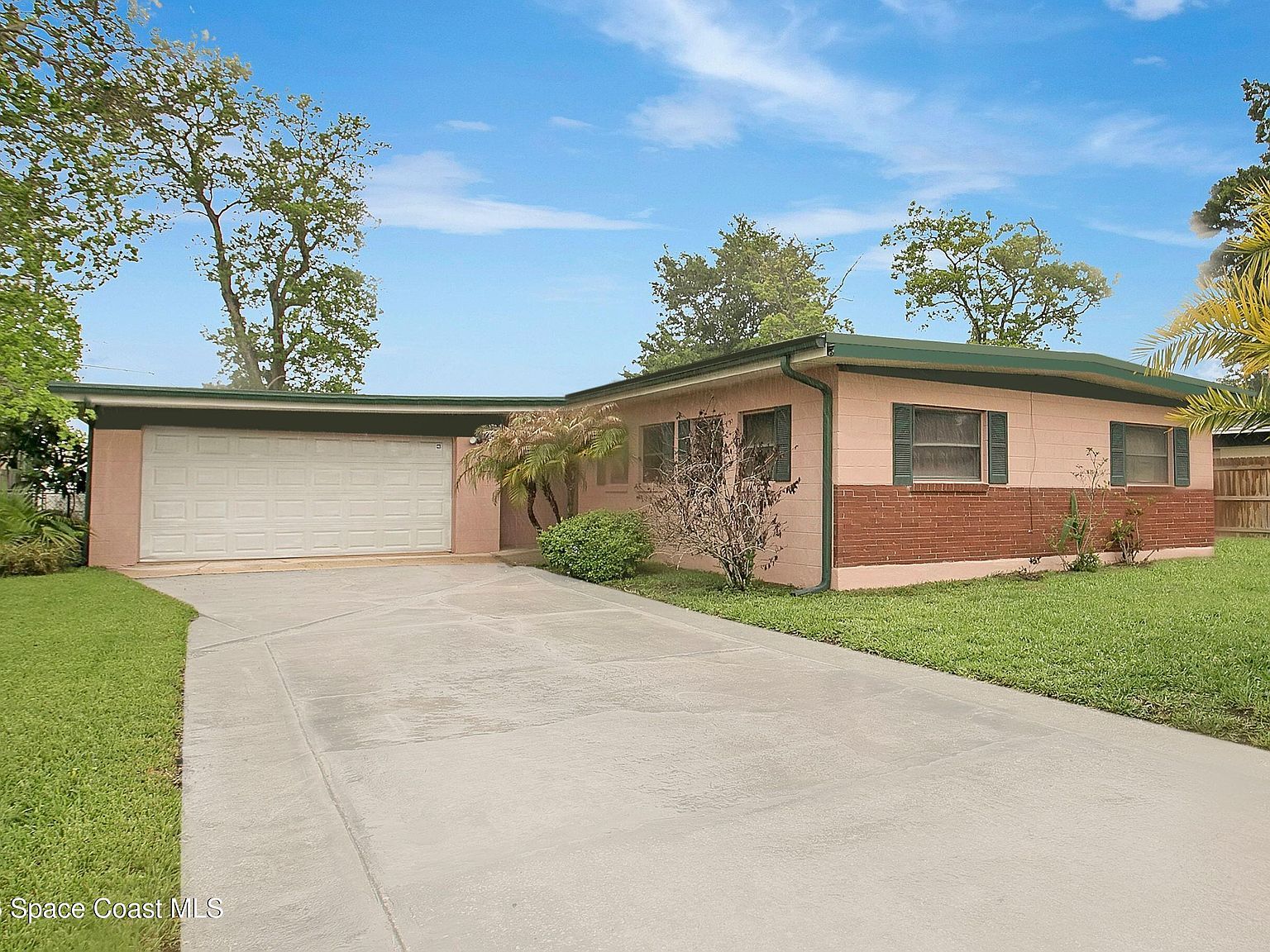 580 Gardenia Cir Titusville, FL 32796 - Thumbnail 3