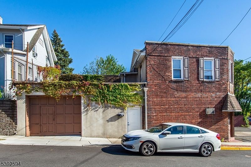 307 Paterson Ave #307 East Rutherford, NJ 07073 - Thumbnail 3