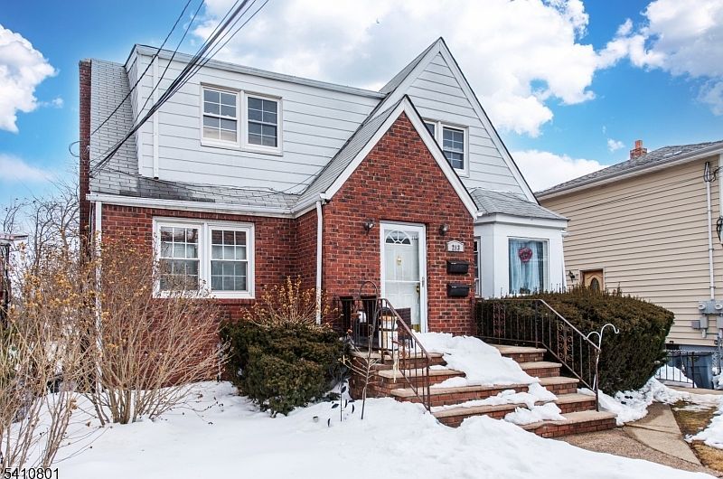 283 Malcolm Ave Floor 2 Garfield, NJ 07026 - Thumbnail 3