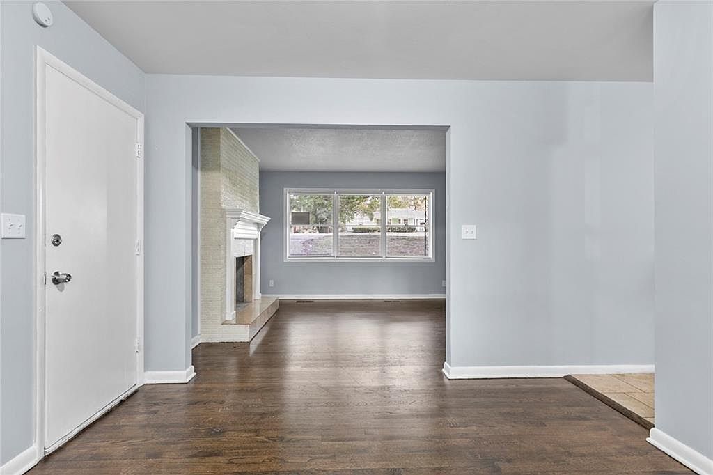 6874 Sni A Bar Rd Kansas City, MO 64129 - Thumbnail 3