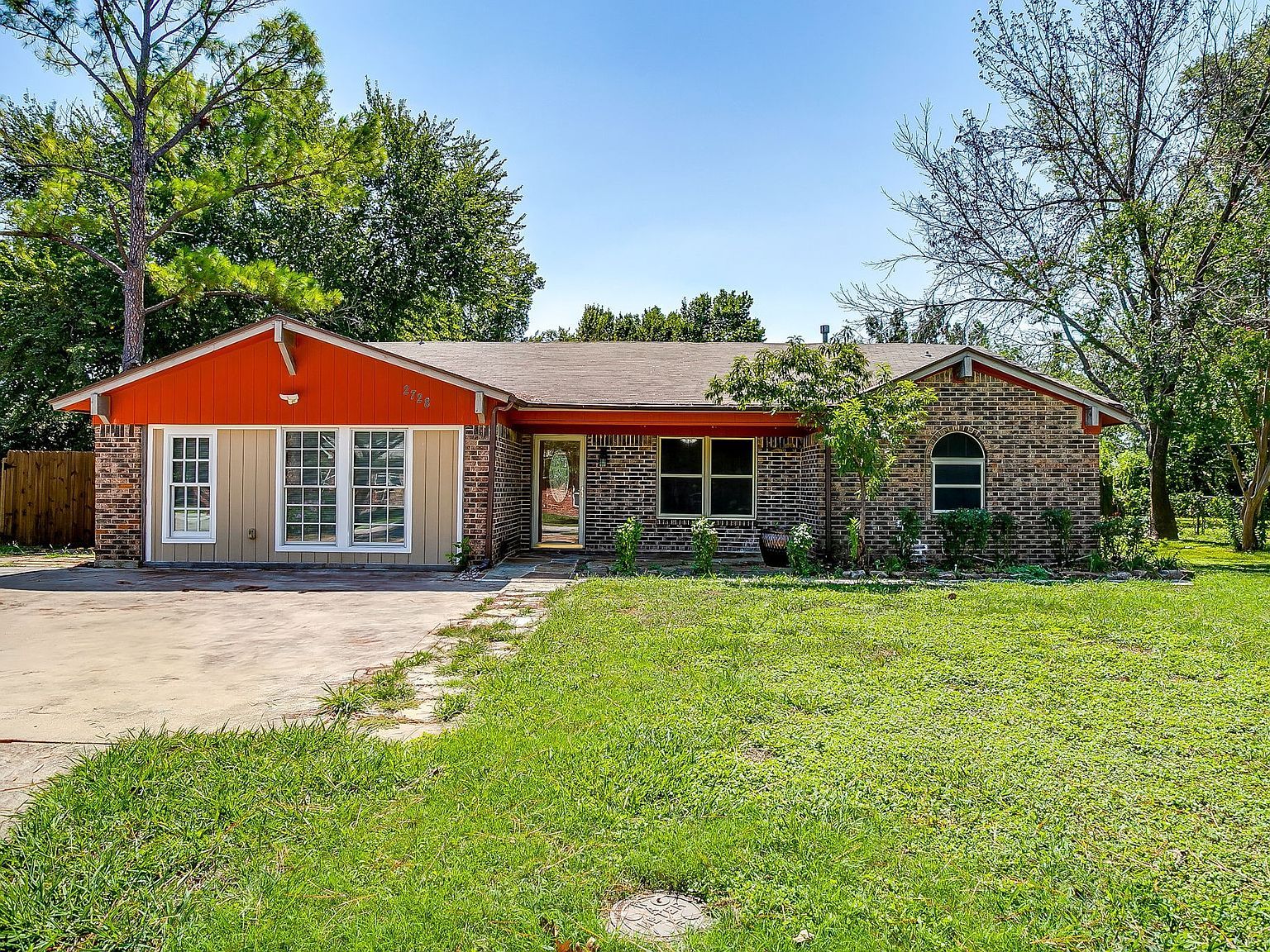 2728 Foxcroft Cir Denton, TX 76209 - Thumbnail 3