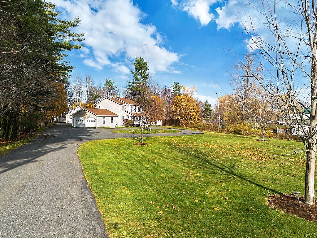 53 Mathews Ave Waterville, ME 04901 - Thumbnail 3