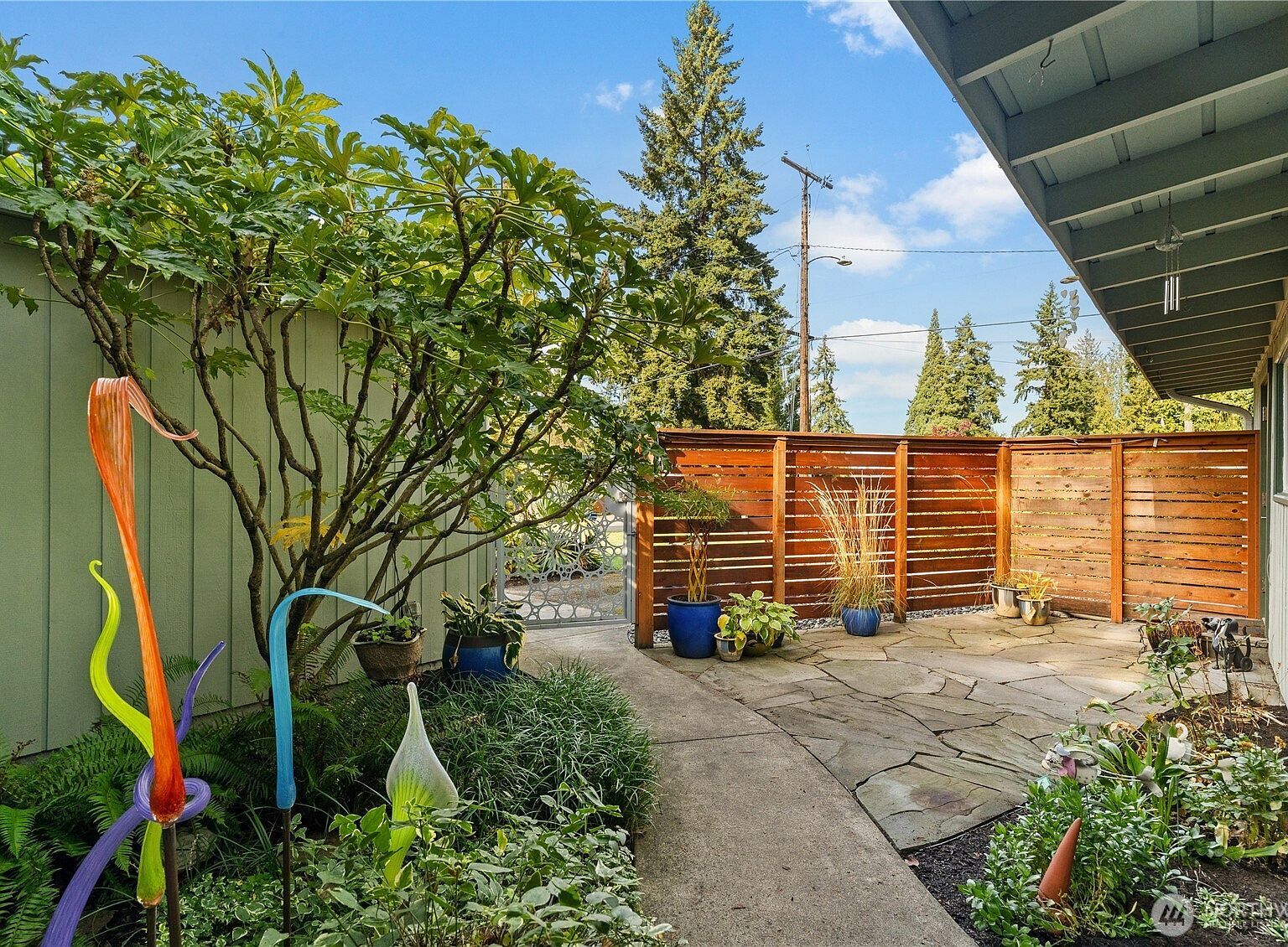 14405 SE 14th St Bellevue, WA 98007 - Thumbnail 3