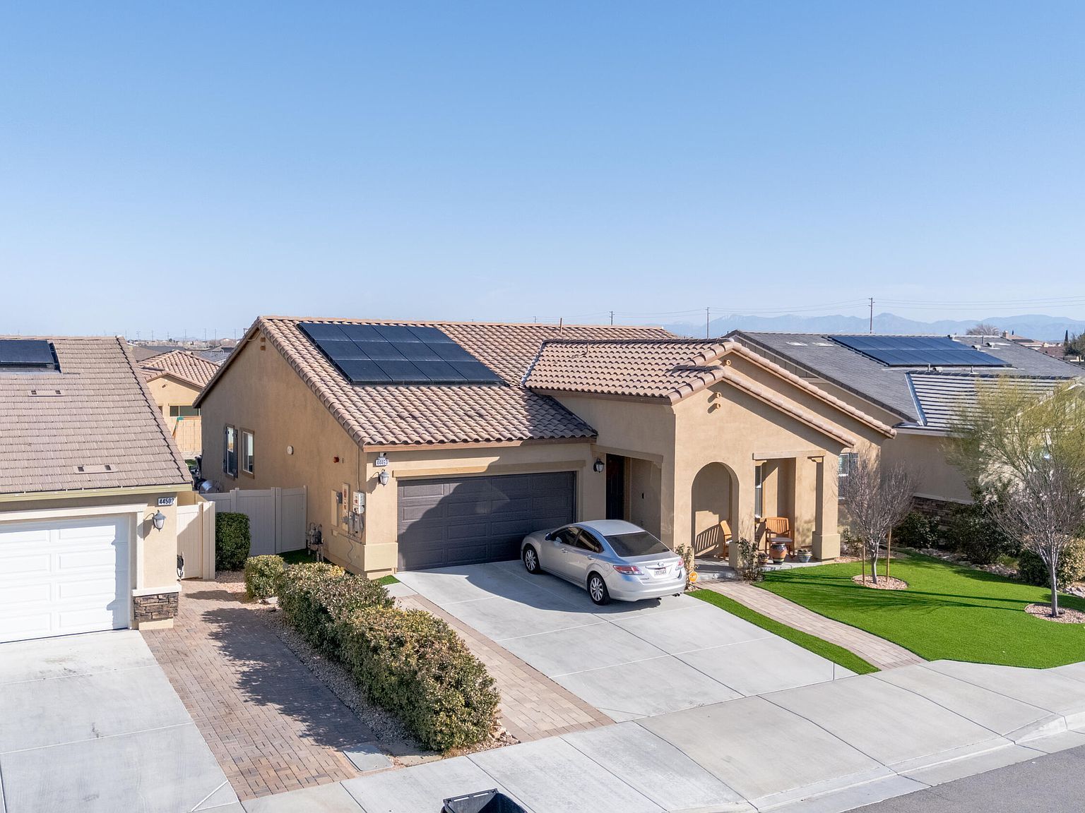 44460 Encanto Way Lancaster, CA 93536 - Thumbnail 3