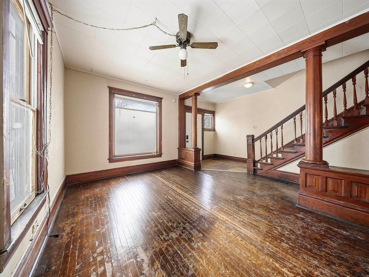 108-110 E Iroquois St Freeport, IL 61032 - Thumbnail 3